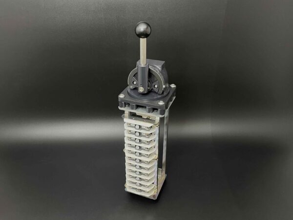 MKVC-8-1E
（8接点、自己保持、インジケータ付） | 産業用制御機器 特設サイト
