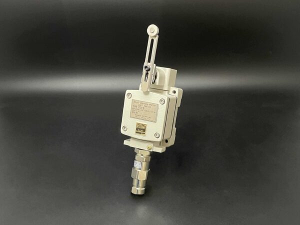 LSGY-B2-2S100
（可変レバー、ケーブルグランドG1/2） | 産業用制御機器 特設サイト